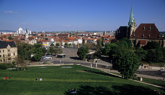 Blick von der Zitadelle Petersberg: Domplatz und Severikirche Erfurt
