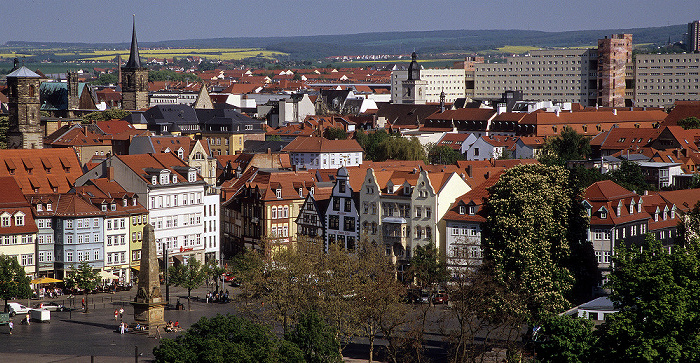 Blick von der Zitadelle Petersberg: Domplatz mit Obelisk Erfurt