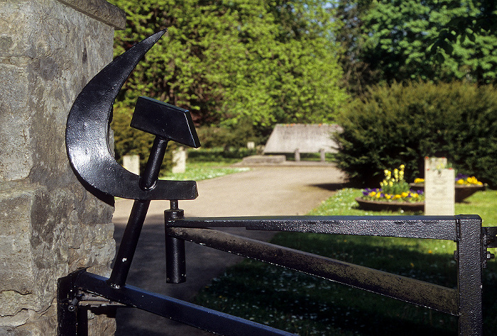 Park an der Ilm: Ehrendfriedhof der Roten Armee Weimar