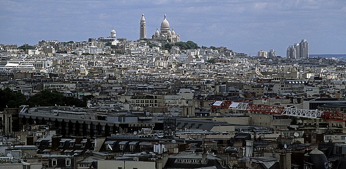 Paris Blick vom Arc de Triomphe: Montmartre mit der Basilique du Sacré-Coeur