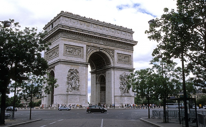 Place Charles-de-Gaulle (Place de l'Étoile): Arc de Triomphe Paris 2008