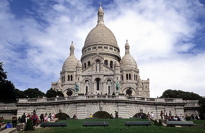 Montmartre: Square Louise-Michel, Basilique du Sacré-Coeur Paris