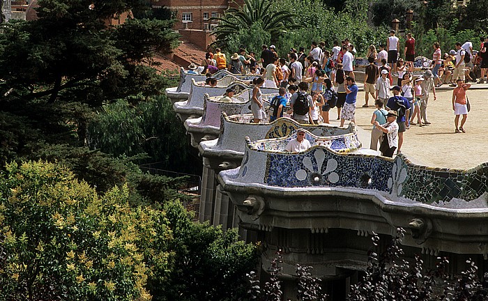 Parc Güell: Terrasse mit Schlangenbank Barcelona
