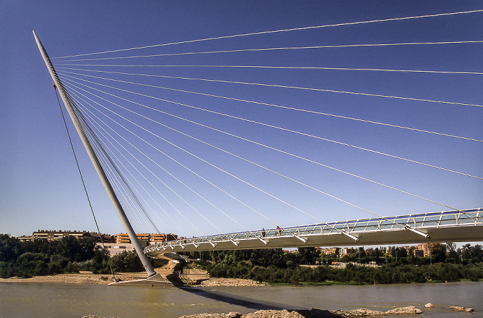 Pasarela del Voluntariado über den Ebro Saragossa