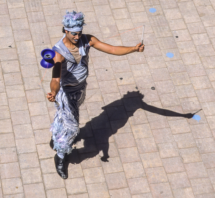 EXPO Zaragoza 2008: Das Erwachen der Schlange des Cirque du Soleil Saragossa