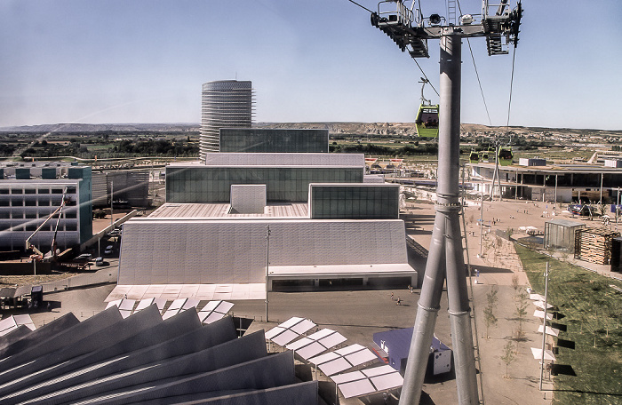 EXPO Zaragoza 2008: Blick aus der Seilbahn: Kongresszentrum (Palacio de Congresos) Saragossa