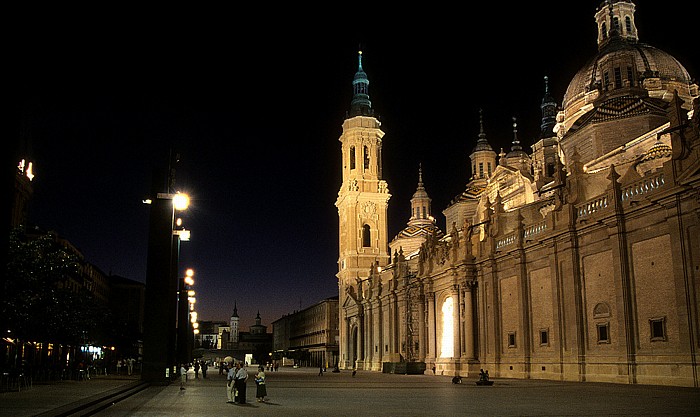 Saragossa Plaza del Pilar, Basílica del Pilar Iglesia de San Juan de los Panetes