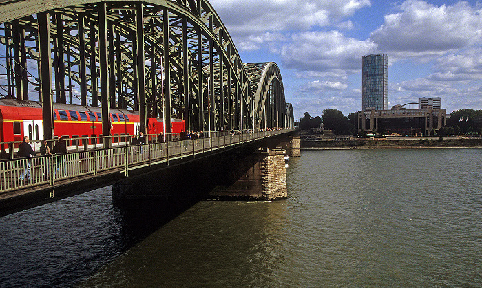 Hohenzollernbrücke, Rhein Köln