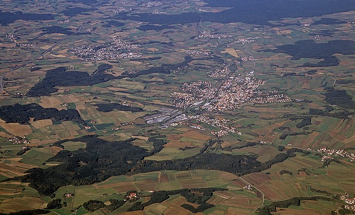 Bayern - Landkreis Pfaffenhofen an der Ilm: Wolnzach Luftbild aerial photo
