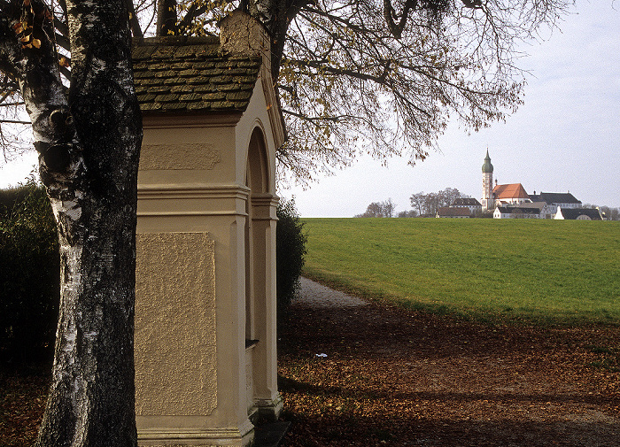 Historischer Kreuzweg, Heiliger Berg mit Klosterkirche Andechs