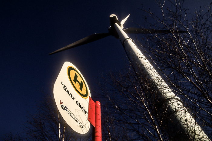 Piesberg: Symbolische Haltestelle Ganz oben der Verkehrsgemeinschaft Osnabrück Osnabrück