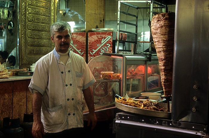 Aleppo Altstadt: Suq (Souk): Verkaufsstand für Kebab