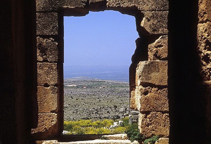 Qalaat Seman Die Toten Städte: Simeonskloster: Baptisterium