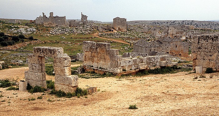 Die Toten Städte: Antike Siedlung im Jebel Zawiya Serjilla