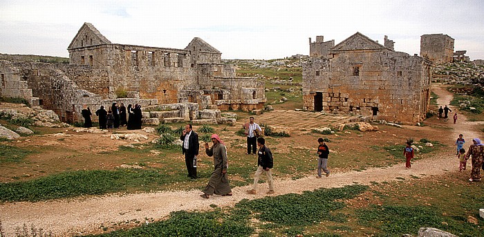 Serjilla Die Toten Städte: Antike Siedlung im Jebel Zawiya