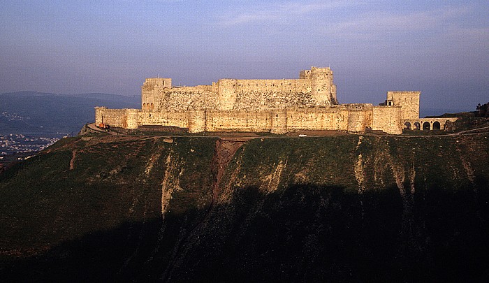 Blick auf den Krak des Chevaliers Tell Kalach