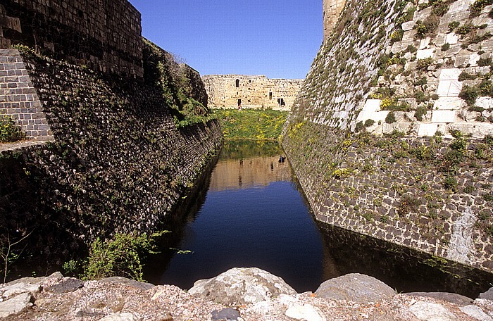 Krak des Chevaliers: Wassergraben Tell Kalach