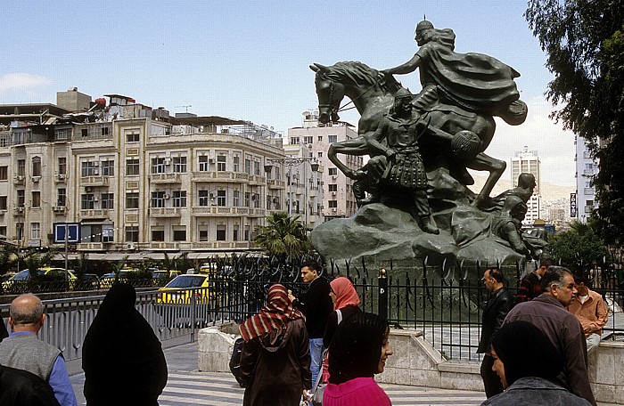 Stadtbezirk al-Kanawat: Al Thawra Street mit der Statue of Saladin Damaskus