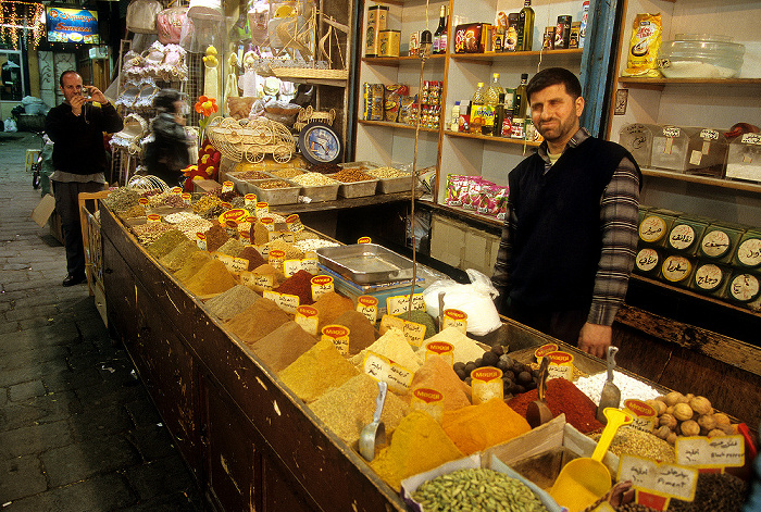 Altstadt: Suq: Verkaufsstand Damaskus