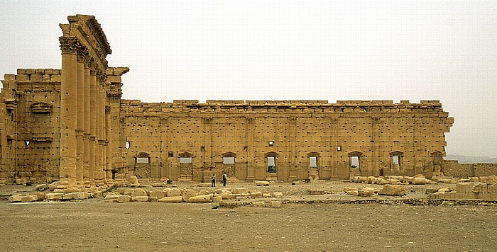 Palmyra Ruinengelände: Baal-Tempel: Tempelhof, Säulenhalle, Temenos-Mauer