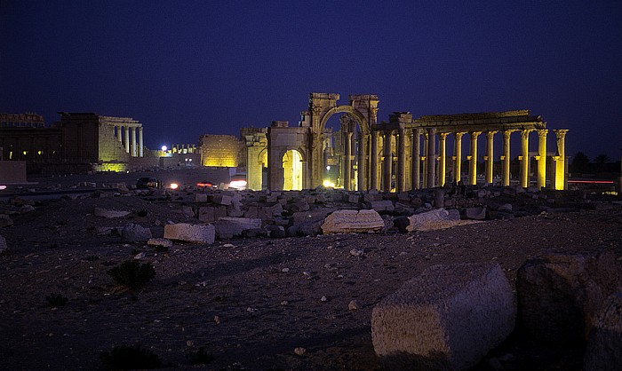 Palmyra Ruinengelände: Bogentor, Große Säulenstraße Baal-Tempel