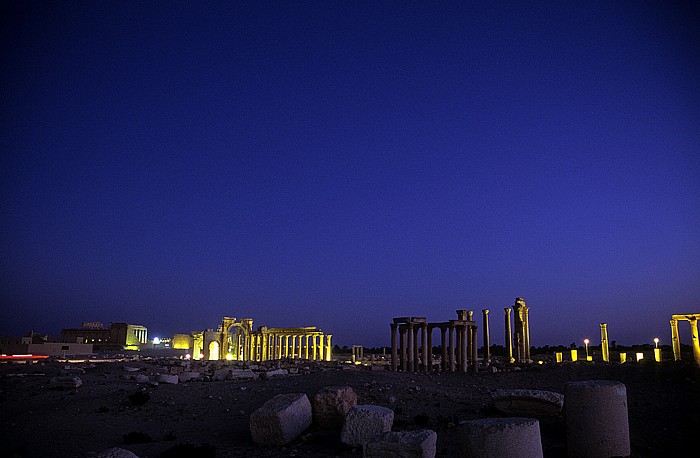 Palmyra Ruinengelände: Bogentor, Große Säulenstraße Baal-Tempel