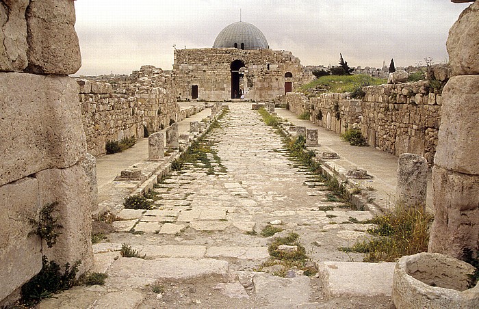 Zitadellenhügel: Omayyadischer Palast, Qasr Amman