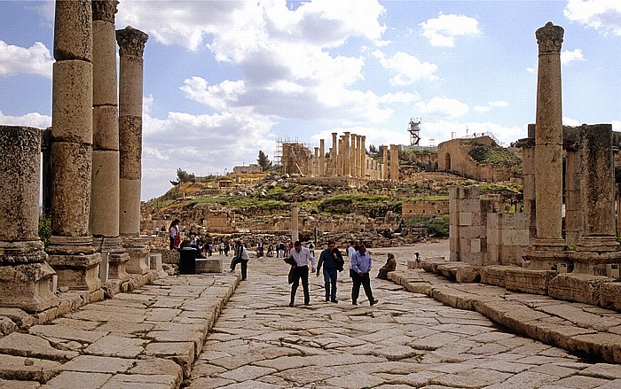 Jerash Gerasa: Säulenstraße (Cardo), Ovales Forum Temenos des Zeus-Tempels Zeus-Tempel