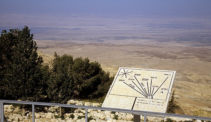 Blick vom Berg Nebo (Jebel Siyagha): Jordantal