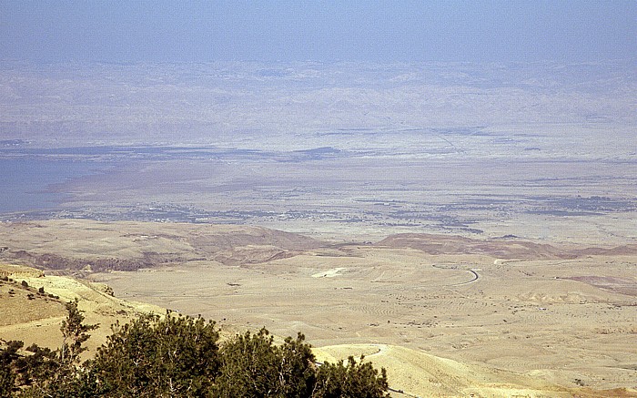 Blick vom Berg Nebo (Jebel Siyagha): Jordantal Nebo
