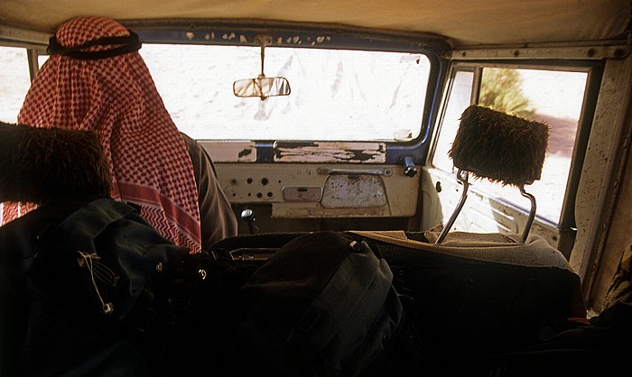 Burrah Canyon: Geländewagen mit Fahrer Mohamed Wadi Rum