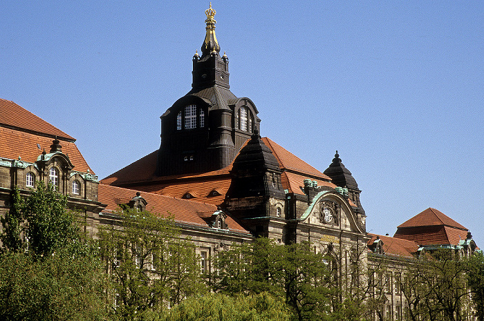 Dresden Neustädter Elbufer: Sächsische Staatskanzlei