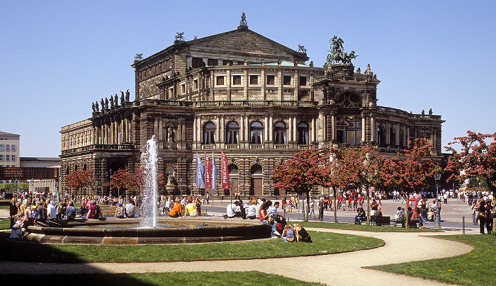 Dresden Innere Altstadt: Theaterplatz, Semperoper