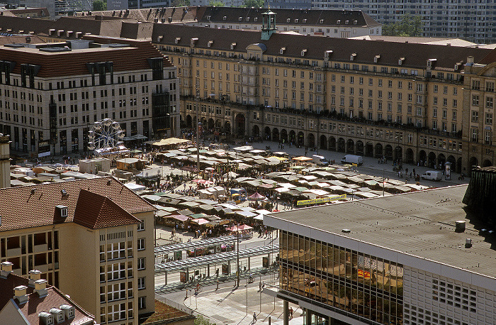 Bick von der Kuppel der Frauenkirche: Innere Altstadt mit dem Altmarkt Dresden