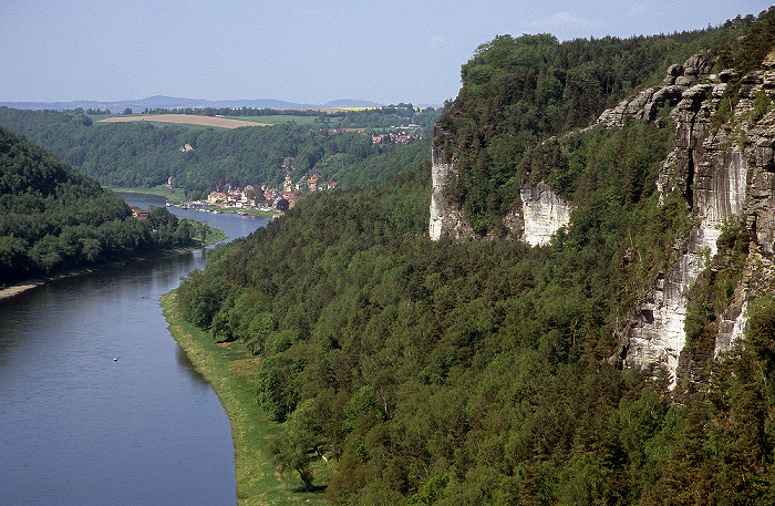 Blick von der Bastei: Elbe, Elbsandsteingebirge Sächsische Schweiz