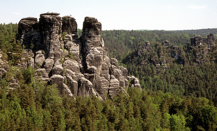 Sächsische Schweiz Blick von der Bastei: Elbsandsteingebirge