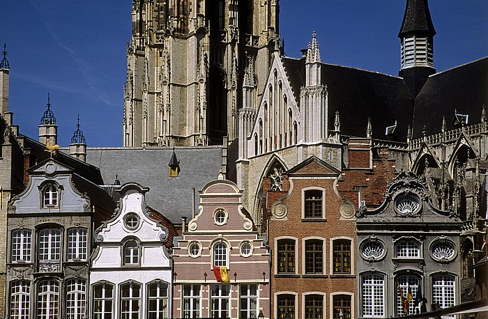 Marktplatz (Grote Markt): Zunfthäuser Mechelen