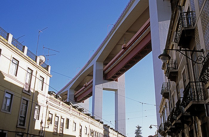 Alcântara: Ponte 25 de Abril Lissabon