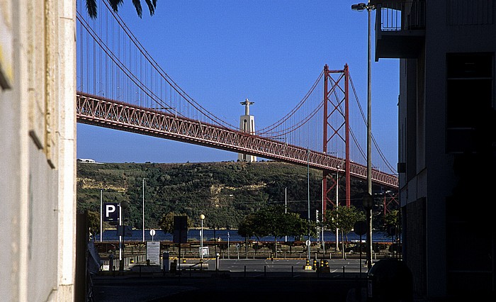 Alcântara: Ponte 25 de Abril Lissabon 2009