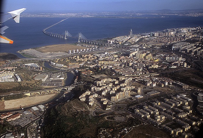Lissabon Tejo, Ponte Vasco da Gama, Torre Vasco da Gama Luftbild aerial photo