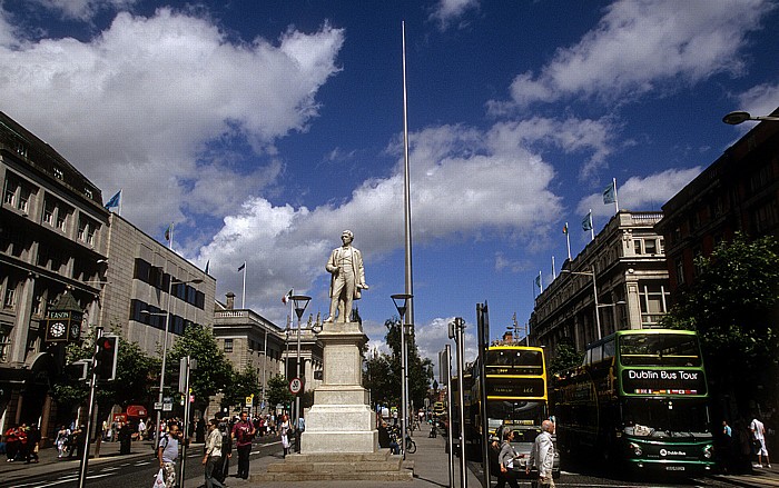 Dublin O'Connell Street: Statue von Sir John Gray und The Spire (Monument of Light)