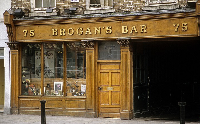 Dame Street: Brogan's Bar Dublin