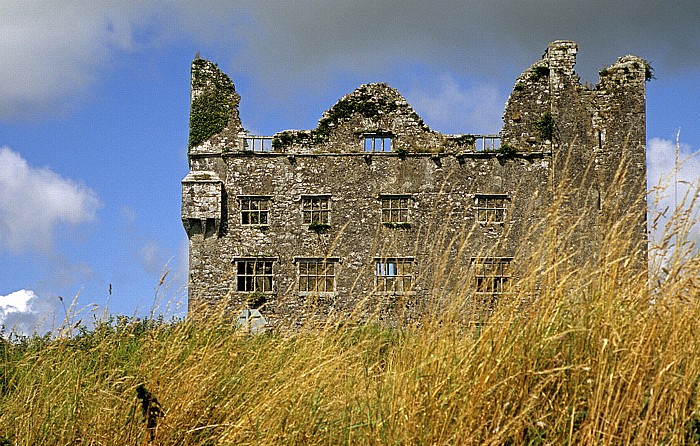 County Clare The Burren: Leamaneh Castle