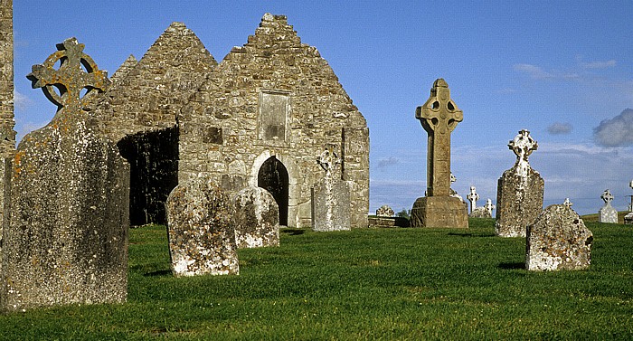 Klosterruine: Gräber Clonmacnoise