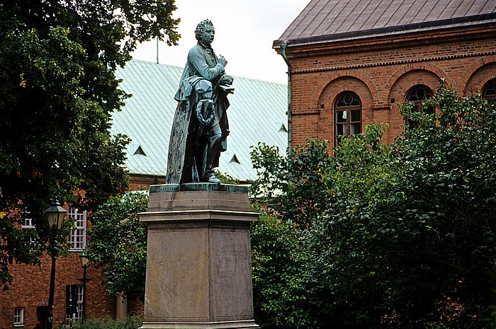 Universität: Statue von Esaias Tegnér Lund