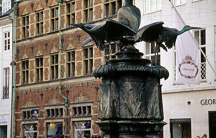 Kopenhagen Strøget (Amagertorv): Störchebrunnen (Storkespringvandet)