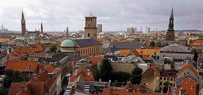 Kopenhagen Blick vom Runden Turm (Rundetårn) Frauenkirche Rathaus (Københavns Rådhus) Runder Turm (Rundetårn) St.-Petri-Kirche