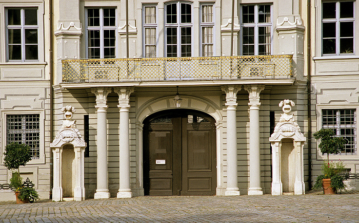 Altstadt: Residenzplatz: Ehem. fürstbischöfliche Residenz Eichstätt