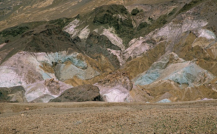 Amargosa Range (Black Mountains): Artists Palette Death Valley National Park