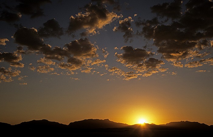 White Sands National Monument Sonnenuntergang über den San Andres Mountains
